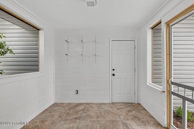 LIKE NEW and completely renovated from top to bottom, this - photo 30