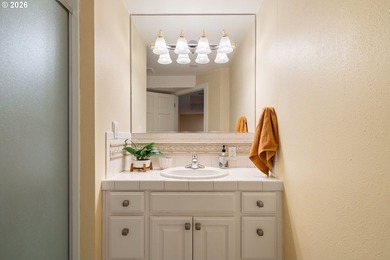 Rare opportunity to own a fully equipped horse property on 5.65 - photo 35