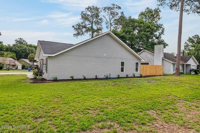 LIKE NEW and completely renovated from top to bottom, this - photo 39