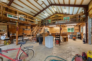 Rare opportunity to own a fully equipped horse property on 5.65 - photo 45