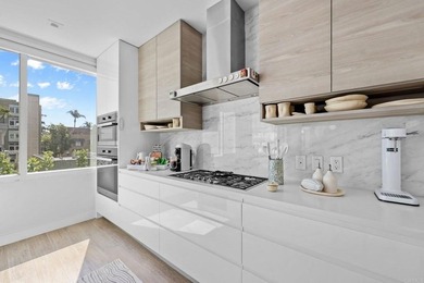 Discover the pinnacle of sophisticated urban living at 41 West - photo 6