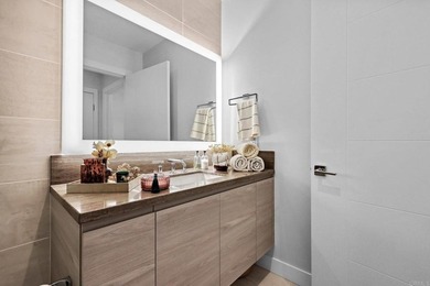 Discover the pinnacle of sophisticated urban living at 41 West - photo 10