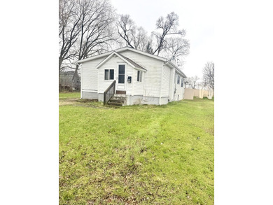 Kalamazoo River Home For Sale in Kalamazoo Michigan