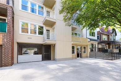 Welcome to this beautifully maintained 2-bedroom, 2-bath Condo - photo 1
