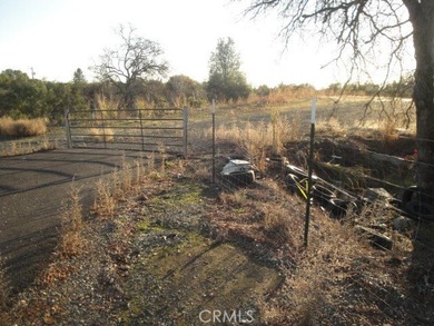 Nice Four Parcels on Very Busy Corner including a total of 7.59 - photo 13
