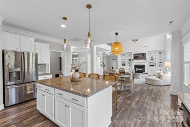 Welcome to this impeccably maintained, farmhouse-inspired - photo 15