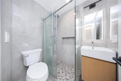 Welcome to this beautifully maintained 2-bedroom, 2-bath Condo - photo 8