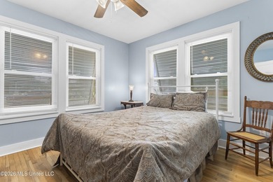 Wonderful Home Just Blocks from the Beach! Walking distance also - photo 19