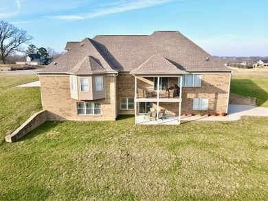 Experience luxurious living in the desirable Allens Landing Lake - photo 10