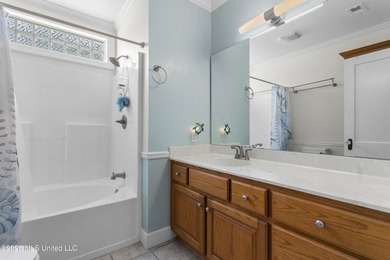 Wonderful Home Just Blocks from the Beach! Walking distance also - photo 20