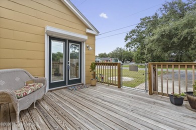 Wonderful Home Just Blocks from the Beach! Walking distance also - photo 23