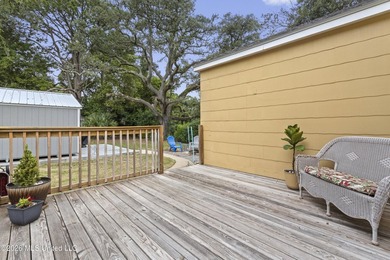 Wonderful Home Just Blocks from the Beach! Walking distance also - photo 25