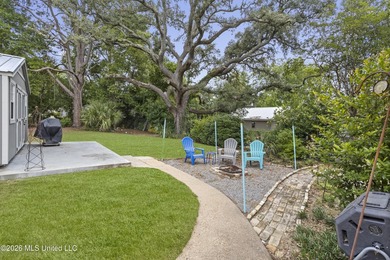 Wonderful Home Just Blocks from the Beach! Walking distance also - photo 26