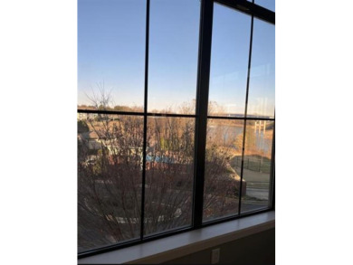 Lake Home For Sale in Memphis, Tennessee