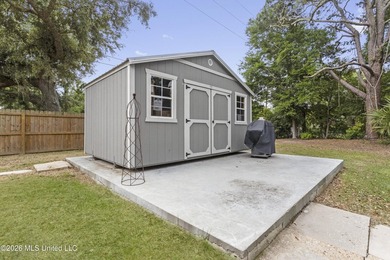 Wonderful Home Just Blocks from the Beach! Walking distance also - photo 32