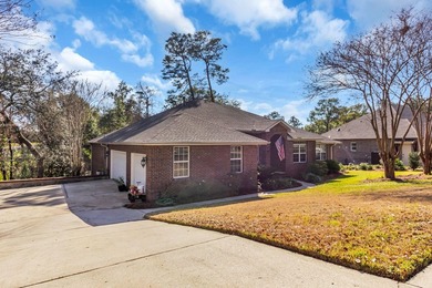 This lovely home sits on a corner lot on a cul-de-sac that - photo 3