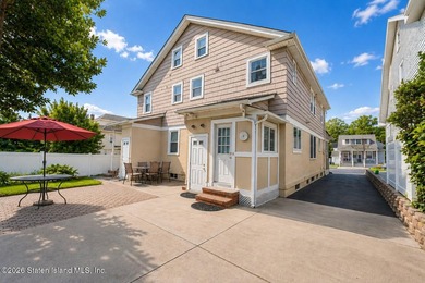 Large Side By Side 2 Family In Great Location ! Main House - photo 5