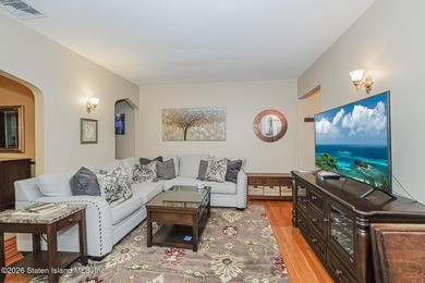 Large Side By Side 2 Family In Great Location ! Main House - photo 8