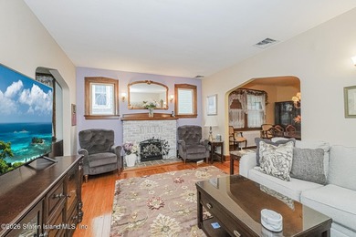 Large Side By Side 2 Family In Great Location ! Main House - photo 9