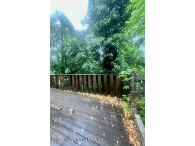 An opportunity to own a vintage street-to-street property on a - photo 4