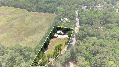 Escape the ordinary to the extraordinary. This 3BR/2BA lake are - photo 5