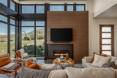 Nestled in Canyons Village, this beautifully maintained Viridian - photo 4