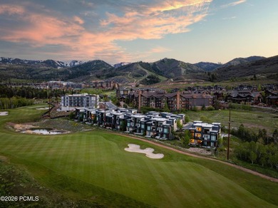 Nestled in Canyons Village, this beautifully maintained Viridian - photo 7
