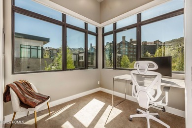 Nestled in Canyons Village, this beautifully maintained Viridian - photo 8