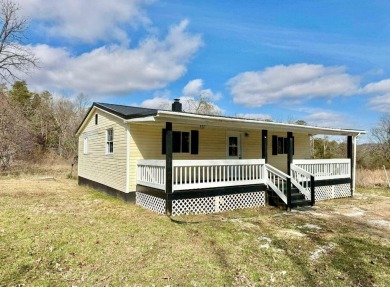 Lake Home For Sale in Burnside, Kentucky