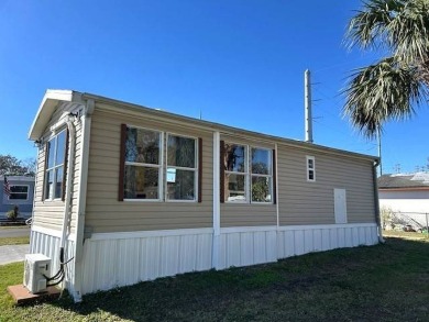 Lake Home For Sale in Frostproof, Florida