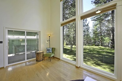 LOVELY LAKESIDE HOME WITH MID-CENTURY FLAIR! Set on 3 lots - photo 11