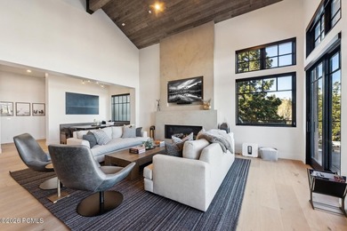 Located in the exclusive Stag Lodge, one of the most sought - photo 4