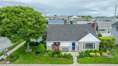 Nestled in the highly desirable Canals section of Long Beach - photo 1