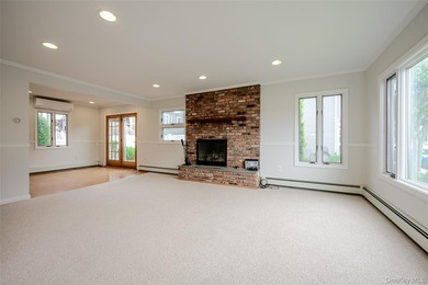 Nestled in the highly desirable Canals section of Long Beach - photo 7