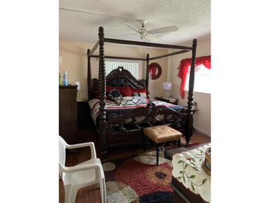 Bright and spacious 2BR/BA condo in a beautiful well maintained