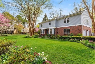 Lake Ashborough Home For Sale in Summerville South Carolina