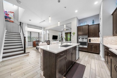 Elegantly upgraded stunning lakefront home impresses from the - photo 9