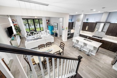 Elegantly upgraded stunning lakefront home impresses from the - photo 10