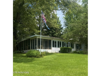 Lake Home For Sale in Rockwood, Tennessee