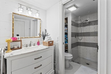 Welcome to the finest updated townhome in Wellesley at Lake - photo 12