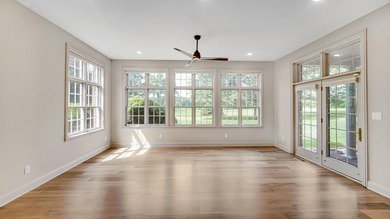 Stunning, TOTALLY UPDATED 3 story home in gated golf course - photo 13