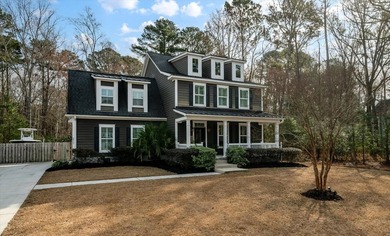 Lots of Privacy !! Home backs deep woods, plenty of room to - photo 4