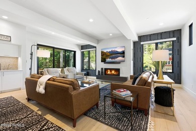Imagine waking up in the luxurious third-floor suite of an - photo 4