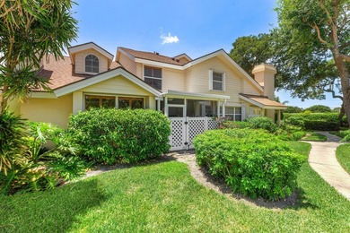 Welcome to the finest updated townhome in Wellesley at Lake - photo 18
