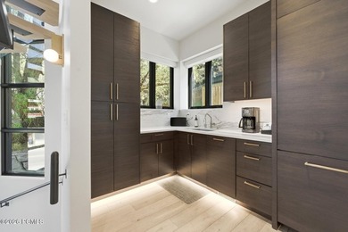 Imagine waking up in the luxurious third-floor suite of an - photo 10
