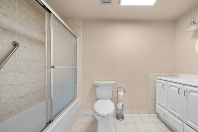 Welcome to Unit 406 at Hillcrest East 26 in Hollywood. This 1 - photo 22