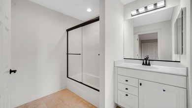 Stunning, TOTALLY UPDATED 3 story home in gated golf course - photo 33