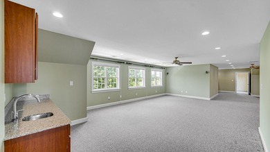 Stunning, TOTALLY UPDATED 3 story home in gated golf course - photo 38