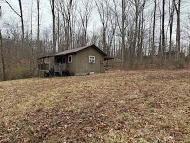 Lake Cumberland Home For Sale in Burnside Kentucky