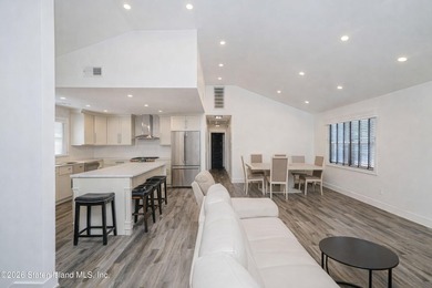 Welcome to 26 Lortel Avenue, tucked away on a beautifully - photo 6